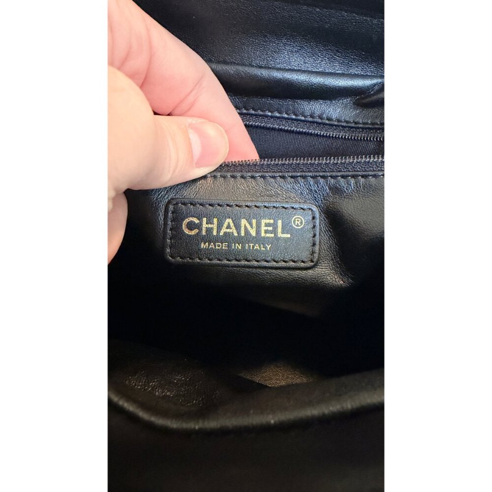 CHANEL BLACK QUILTED BOWLING CHAIN BAG - Picture 16 of 16